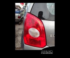 Fanale posteriore sinistro SUZUKI ALTO del 2014