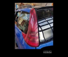 Fanale posteriore sinistro PEUGEOT 206 del 2004