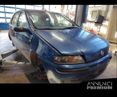 Ricambi FIAT PUNTO 2 1242cc 8V del 2001