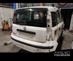 Portellone nudo FIAT PANDA del 2009