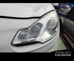 Proiettore sinistro CITROEN C3 del 2012