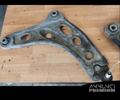 Bracc oscill ant. dx OPEL VIVARO 2.5cc diesel 2010