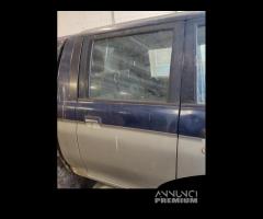 Porta posteriore dx MITSUBISHI L200 del 2001