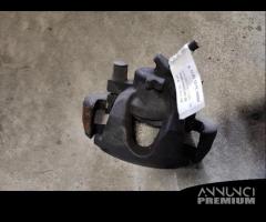 Pinza freno ant sx RENAULT CLIO 898cc benzina 2016