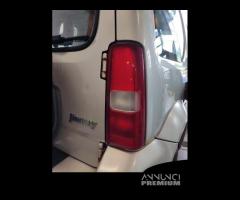 Fanale posteriore destro SUZUKI JIMNY del 2002