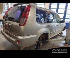 Ricambi NISSAN X-TRAIL 4X4 2184cc diesel del 2005