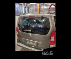 Ricambi PEUGEOT PARTNER 1561cc HDI del 2011