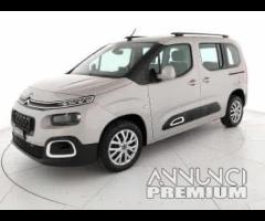 Citroen Berlingo BlueHDi 100 XL Shine in arrivo