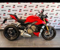 Ducati StreetFighter V4 s km 2800 tua da 300