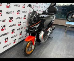 Scooter Qj motor Atr 125 cerchi a raggi aziendale - 10