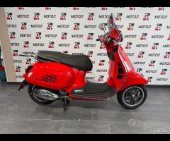 Piaggio Vespa Gts Super 300 Red km 370