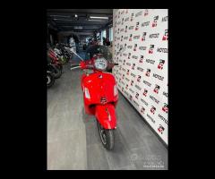 Piaggio Vespa Gts Super 300 Red km 370