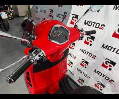 Piaggio Vespa Gts Super 300 Red km 370 - 12