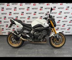 Yamaha Fz8 800 bianca tua da 130,00 al mese