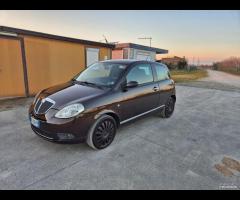 Lancia Ypsilon 1.3 MJT 75 CV neopatentati