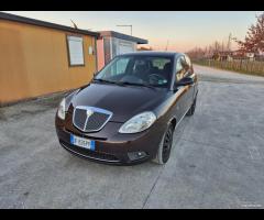 Lancia Ypsilon 1.3 MJT 75 CV neopatentati