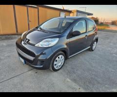 Peugeot 107 1.0 68CV 5p. Desir