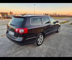 Volkswagen Passat 2.0 TDI 170CV DPF Var. DSG High. - 7