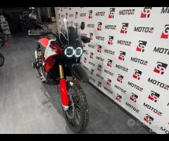 Ducati Desert X Rally km 0 tua da 290 al mese