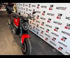 Ducati Monster 937 Red in pronta consegna