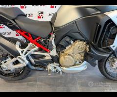 Ducati Multistrada V4 S cerchi a raggi - 6