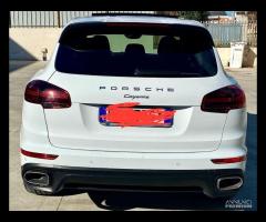 Porsche Cayenne 3.0 Diesel Platinum Edition cv 250 - 2