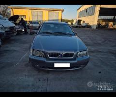 Volvo V40 - S40 2002 1.9 TD Demolita - Per Ricambi