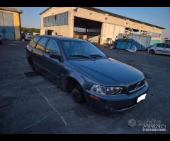 Volvo V40 - S40 2002 1.9 TD Demolita - Per Ricambi