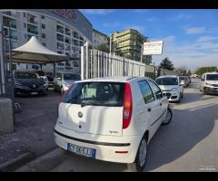 Fiat Punto 1.2 5 porte Active Natural Power - 6