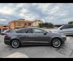 Ford Mondeo Hybrid 2.0 187cv eCVT 4 porte Vignale - 12