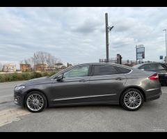 Ford Mondeo Hybrid 2.0 187cv eCVT 4 porte Vignale - 13