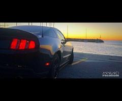 Ford Mustang SHELBY ( no superbollo)