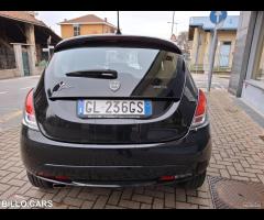 Lancia Ypsilon 1.0 firefly Hybrid Gold Plus