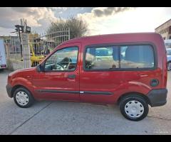 RENAULT KANGOO 1.4 TRASPORTO DISABILI - 17