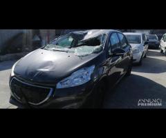 Ricambi Peugeot 1.2 del 2014 motore HM01