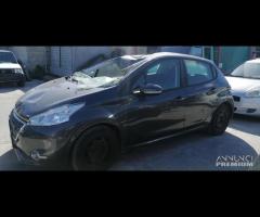 Ricambi Peugeot 1.2 del 2014 motore HM01