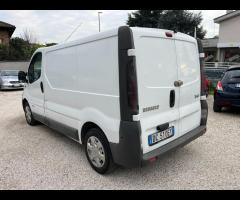 Renault Trafic T27 1.9 dCi/100PC-TN Furg.Confort - 6