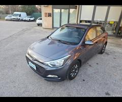 Hyundai i20 1.2 5 porte - OK Neopatentati