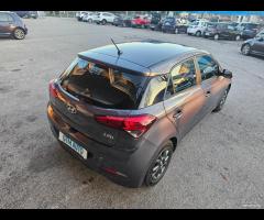 Hyundai i20 1.2 5 porte - OK Neopatentati - 8