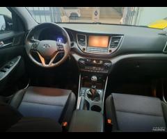 Hyundai Tucson 1.7 Crdi Xpossibile nav unico prop - 14