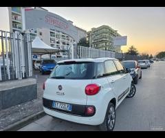 Fiat 500L 0.9 TwinAir Turbo Natural Power opening