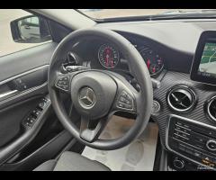 Mercedes-benz GLA 200 d Automatica - 17