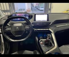 Peugeot 5008 S&S Allure 7 posti garantita 2020 - 22