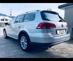 Volkswagen Passat Alltrack 2.0 TDI DSG 4motion Blu - 25