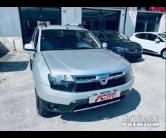 Dacia Duster 1.5 dCi 110CV 4x4 Laurate - 3