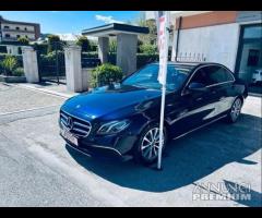 Mercedes-benz E 200 PELLE- LUCI AMBIENTE -TELECAM - 18