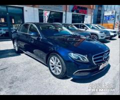 Mercedes-benz E 200 PELLE- LUCI AMBIENTE -TELECAM - 27