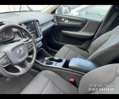 Volvo XC40 D3 Geartronic NAVI TELECAMERA - 19