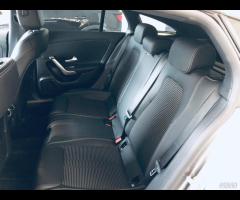 Mercedes-benz CLA 180 CLA 2.0 116 cv d Automatic S - 19