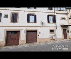 Piglio, locale collerciale su strada principale